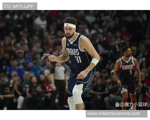 克莱替补表现回暖七投四中三分命中率高达五成贡献11分4板3助但出现关键失误