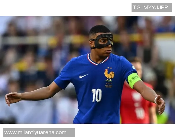 伊桑绝平巴黎姆巴佩晒弟弟照片称赞我的明星男孩展现疯狂剧本