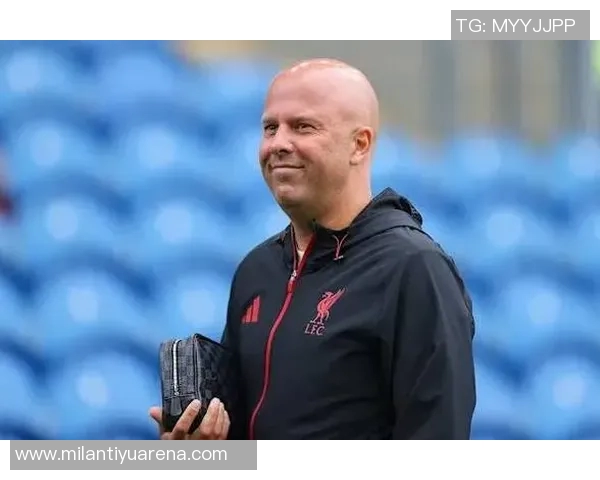 前裁判解析伊萨克与詹姆斯争议犯规索博接触未足以影响加纳乔表现 前裁判解析伊萨克与詹姆斯争议犯规索博接触未足以影响加纳乔表现