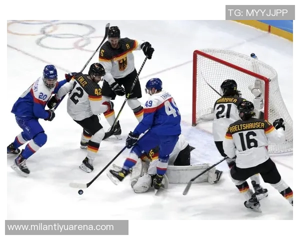 穆勒分享冰球比赛观赛照片感谢好友邀请丰富业余生活 穆勒分享冰球比赛观赛照片感谢好友邀请丰富业余生活